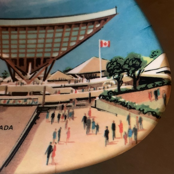 Vintage, EXPO 67, CANADA. Plastic, Souvenir Tray. 1967 made by Ornamin 4130. - Picture 4 of 5